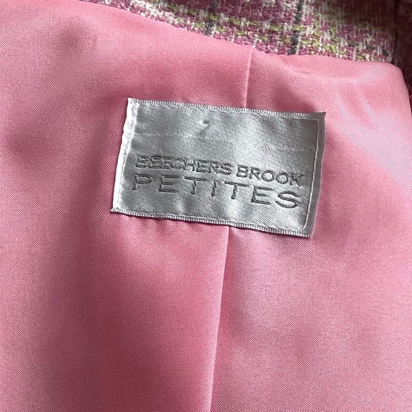 Pink tweed suit set - Picture 15 of 16